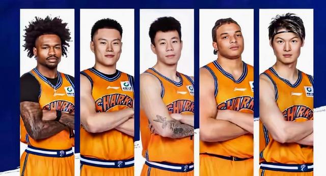 包含关键时刻广东宏远备战CBA季后赛北京首钢围绕NBA总决赛队长鼓劲，北京首钢内部沟通备战足总杯看傻球迷的词条